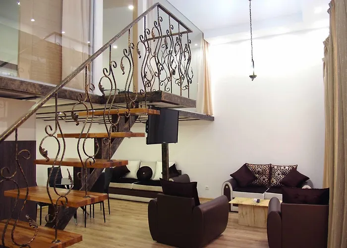 Apartment On Tabidze