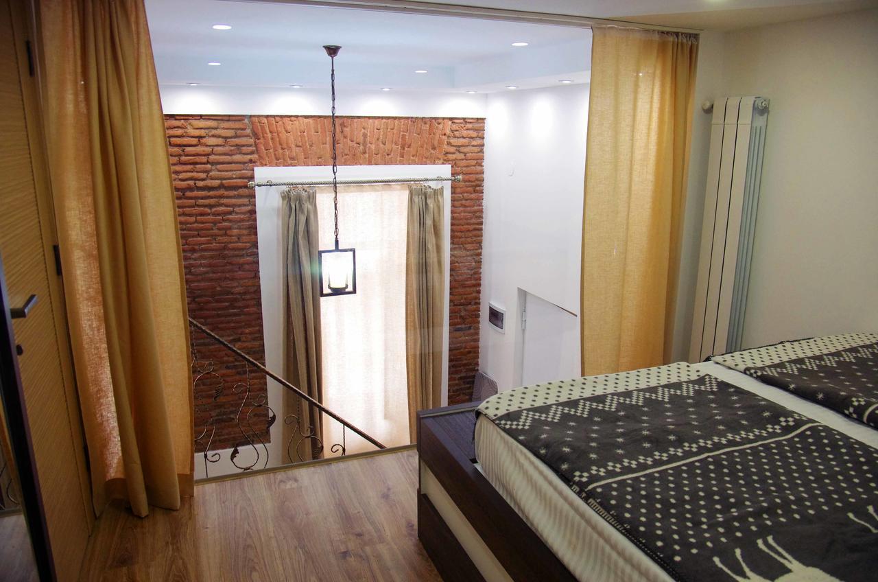 On Tabidze Apartment *